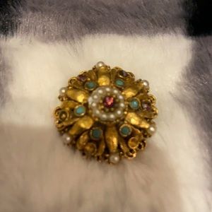Vintage/Vintage Style Small Jeweled Brooch!